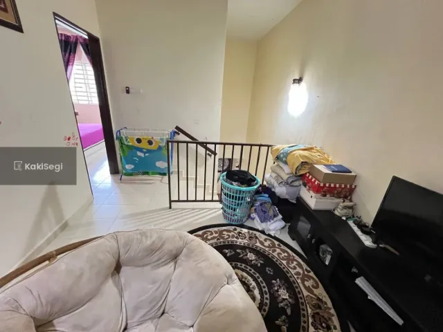"Anak Selesa Bermain, Parking Luas! Rumah Corner Lot Facing Open di Sepang untuk Dijual"
