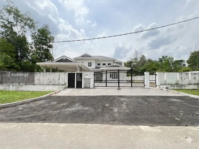 "Bungalow Baru Facing Open @ Bukit Mahkota Kajang: Tanah 8,000sqft & Private Pool Menanti Anda!"