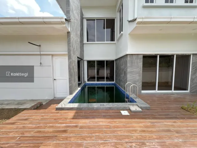 "Bungalow Baru Facing Open @ Bukit Mahkota Kajang: Tanah 8,000sqft & Private Pool Menanti Anda!"