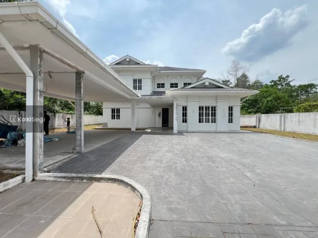 "Bungalow Baru Facing Open @ Bukit Mahkota Kajang: Tanah 8,000sqft & Private Pool Menanti Anda!"
