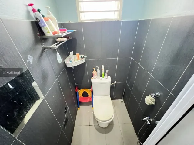 "Impian Rumah Setingkat Luas Jadi Kenyataan! Bungalow Cantik di Kampung Sri Gombak Indah, Batu Caves – Harga RM750k Nego, Ruang Maksimum Untuk Keluarga!"