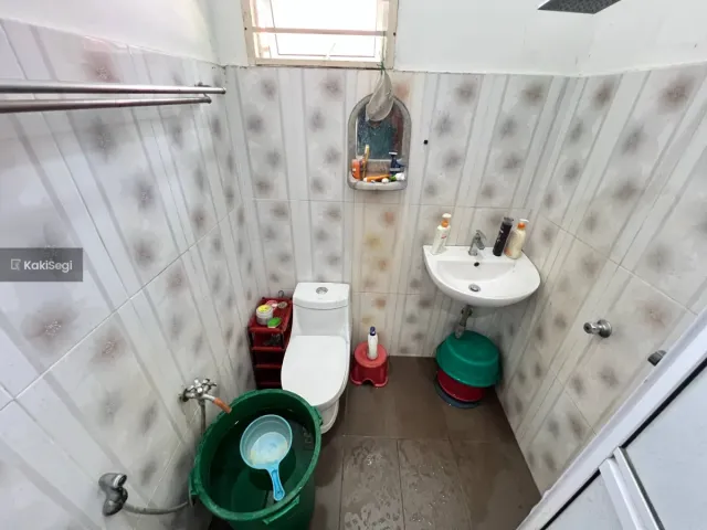 "Impian Rumah Setingkat Luas Jadi Kenyataan! Bungalow Cantik di Kampung Sri Gombak Indah, Batu Caves – Harga RM750k Nego, Ruang Maksimum Untuk Keluarga!"