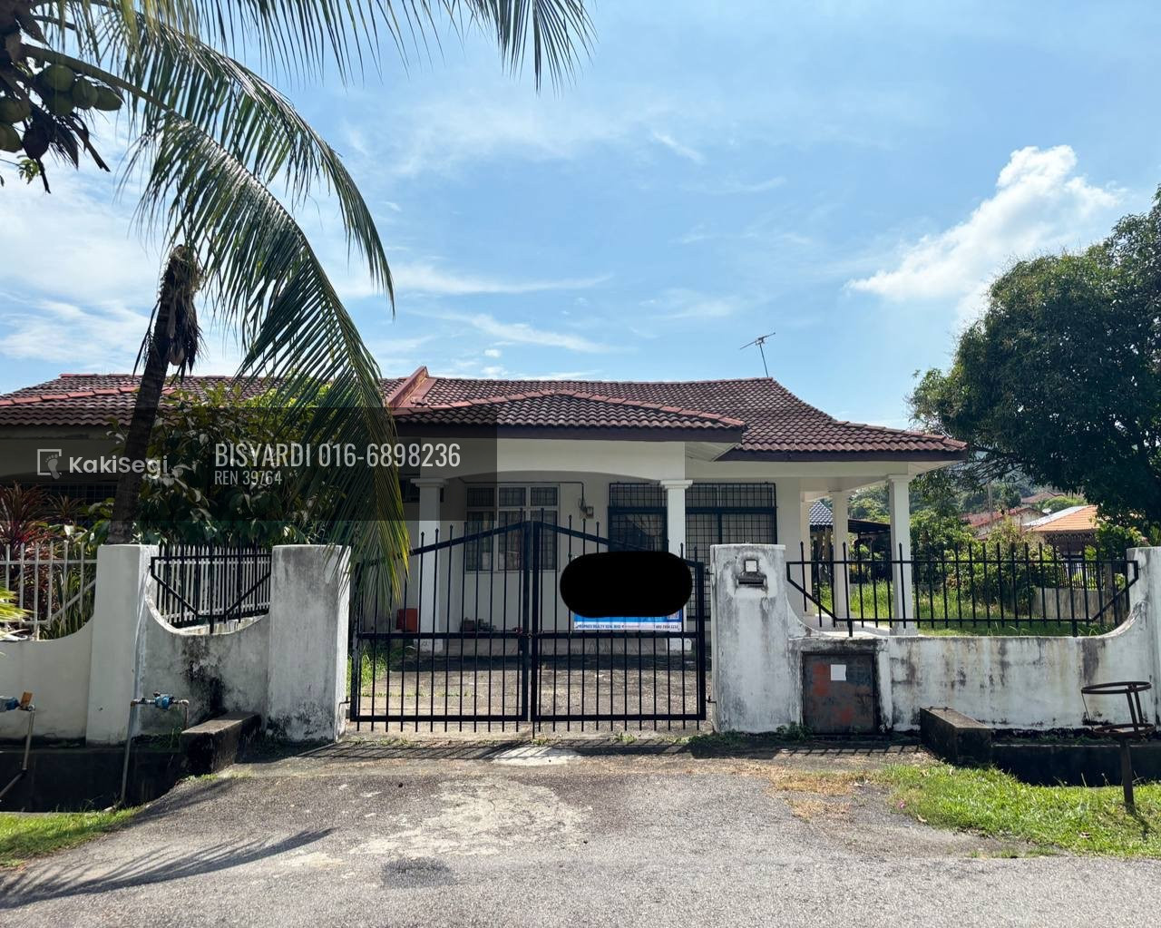 "Puas Hati Tengok Laman Luas Macam Ni! Semi-D Corner Lot Taman Seroja, Sepang – Lokasi Strategik Dekat Sekolah!"