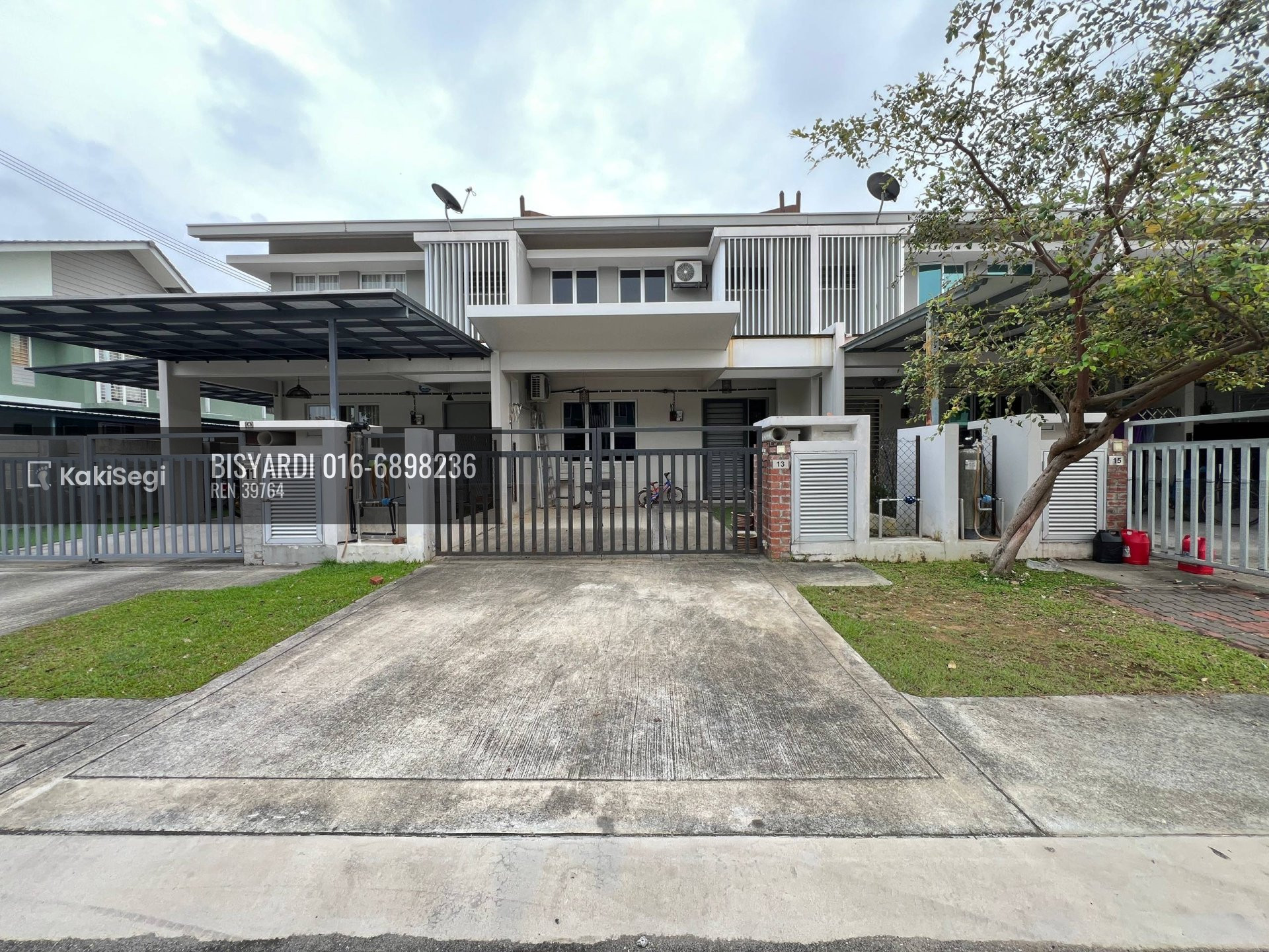 Rumah Teras 2 Tingkat Freehold di Salak Perdana, Sepang. Dekat KLIA, ERL & Nilai. Hubungi Ady!