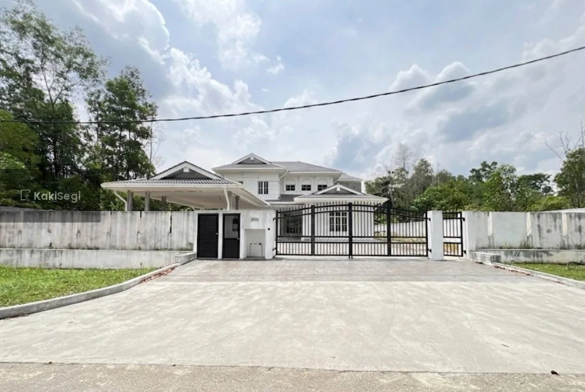 "Bungalow Baru Facing Open @ Bukit Mahkota Kajang: Tanah 8,000sqft & Private Pool Menanti Anda!"